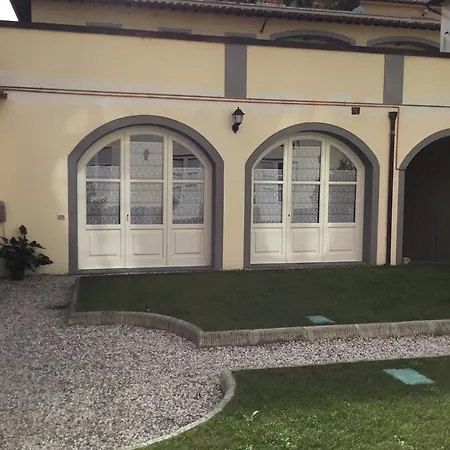 Lucchesi A Daire Lucca